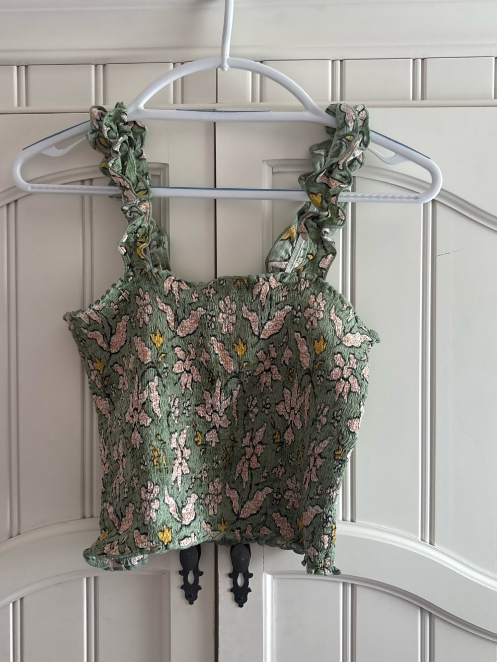 aerie Green Floral Ruffle Strap Crop Top